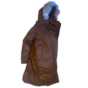 Cabela's Warm Winter Goose Down Woman’s Puffer-with Fur Trim Hood. 40” long